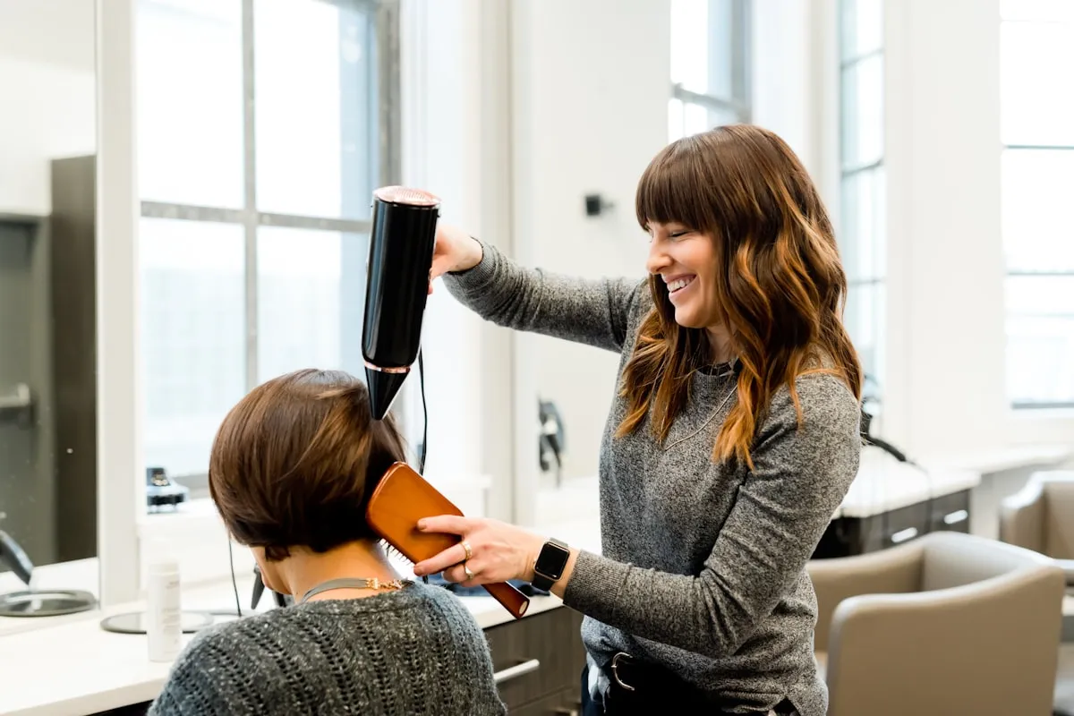 How to retain clients as an independent hairdresser (without complicated software)